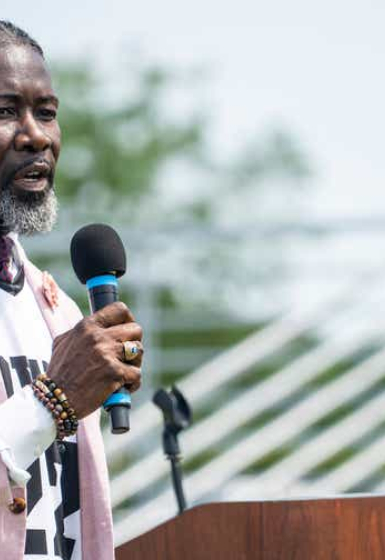 A Day Out in Manhattan | Fifth Avenue, Rockefeller Centre | New York Walking Tour in 4K